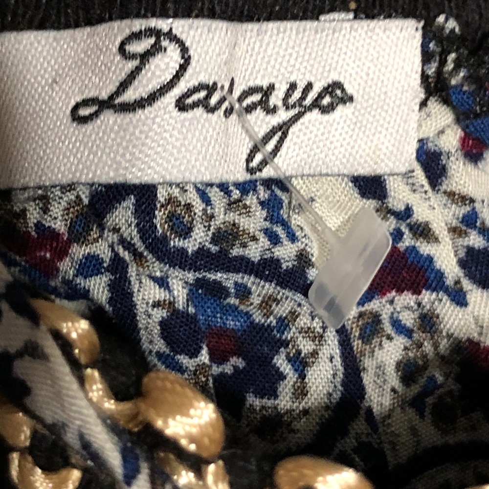 Dasayo Romper w/Gold Details & Pockets🌹